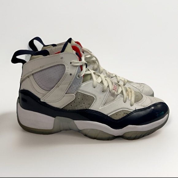 Nike Air Jordan Jumpam Two Trey DO1925 102 "White/Navy-University Red" Size 10 - Picture 1 of 16